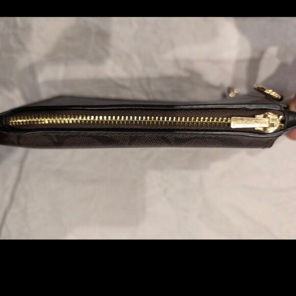 Coach crossbody phone case - Picture 4 of 4